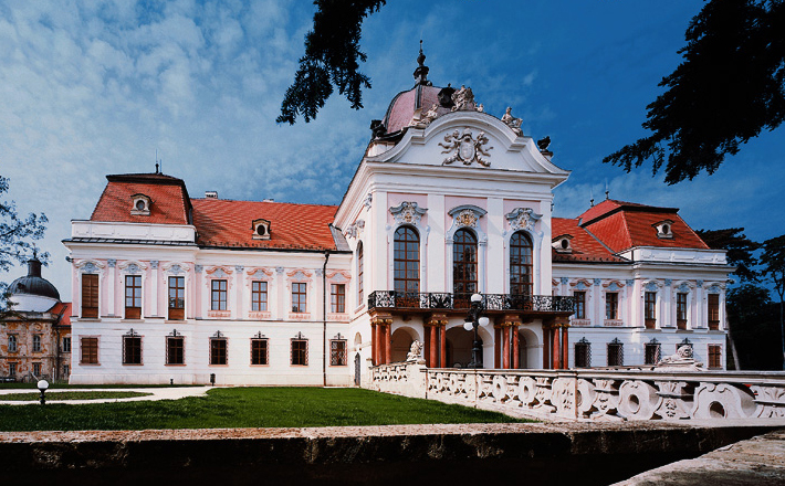 The castle of Queen Sissi in Hungary – Gödöllo’s Grassalkovich Castle
